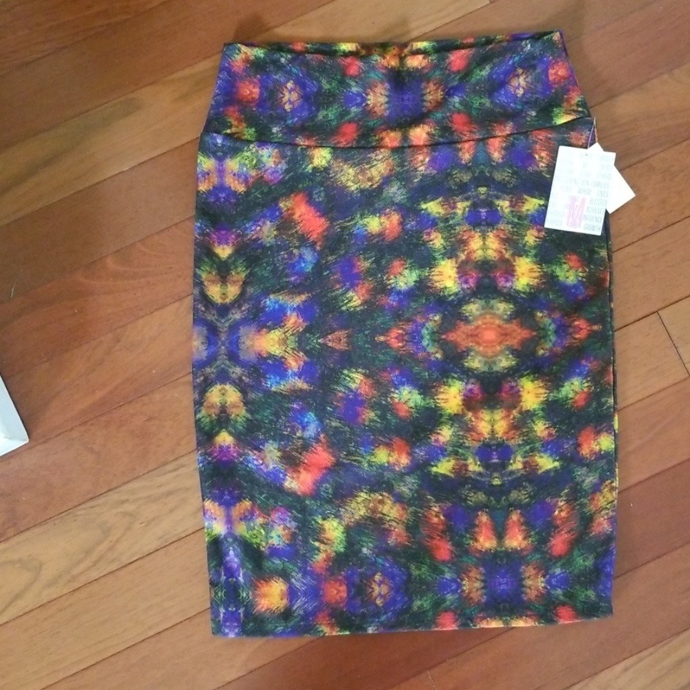 Lularoe Cassie skirt medium